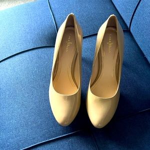 Cole Haan Nude Pumps. Never worn. Nike Air soles. Size 9B